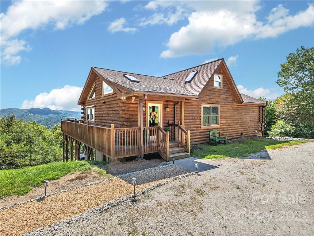 866 Pine Tree Road