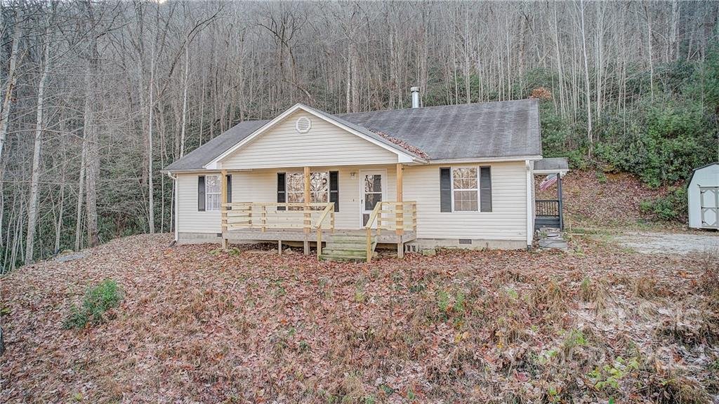 75 Bear Rock Loop Road