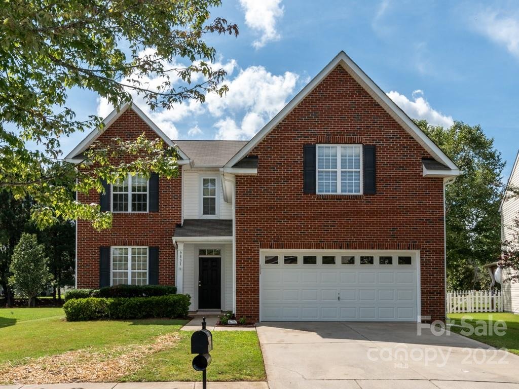 9831 Forest Run Lane