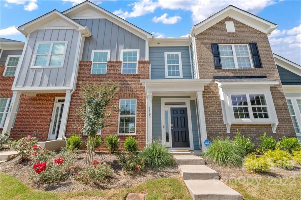 1105 Johns Walk Way