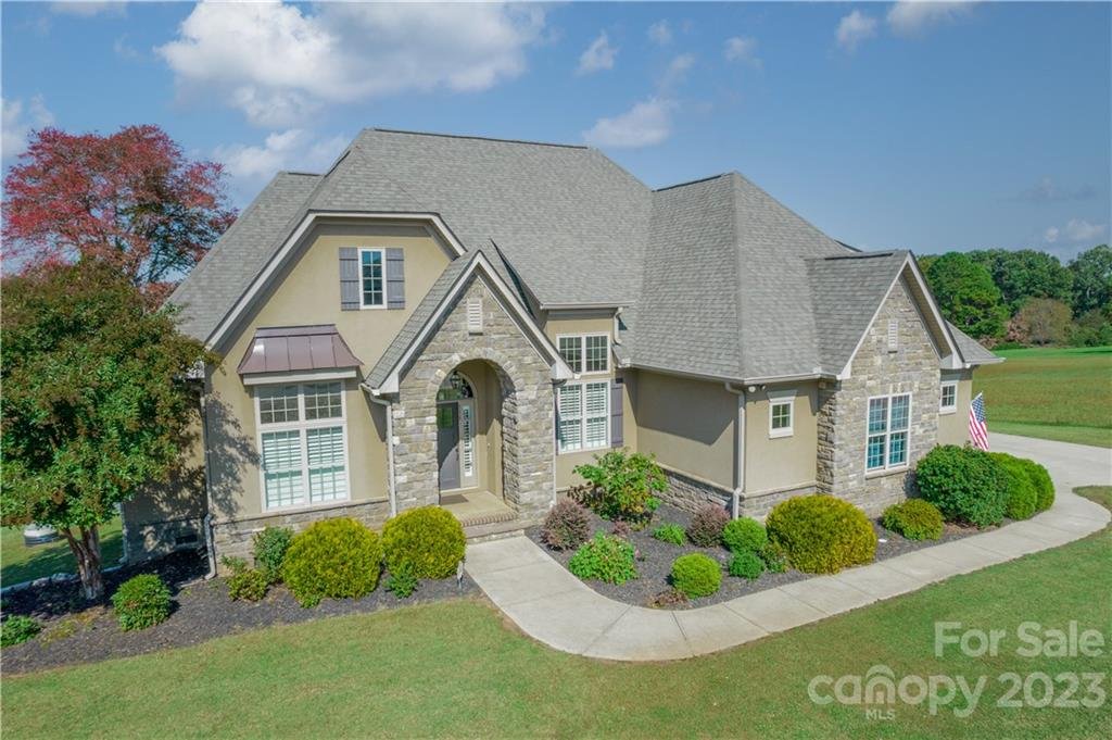 113 Deer Brook Drive