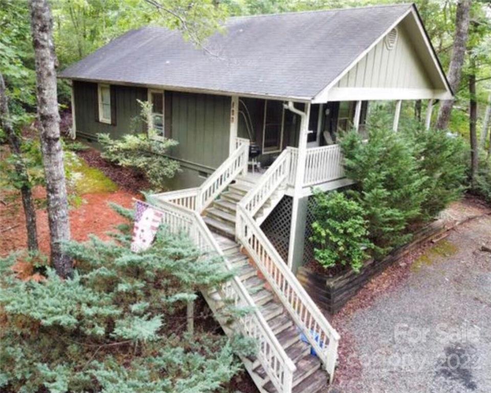 104 Pine Tree Court