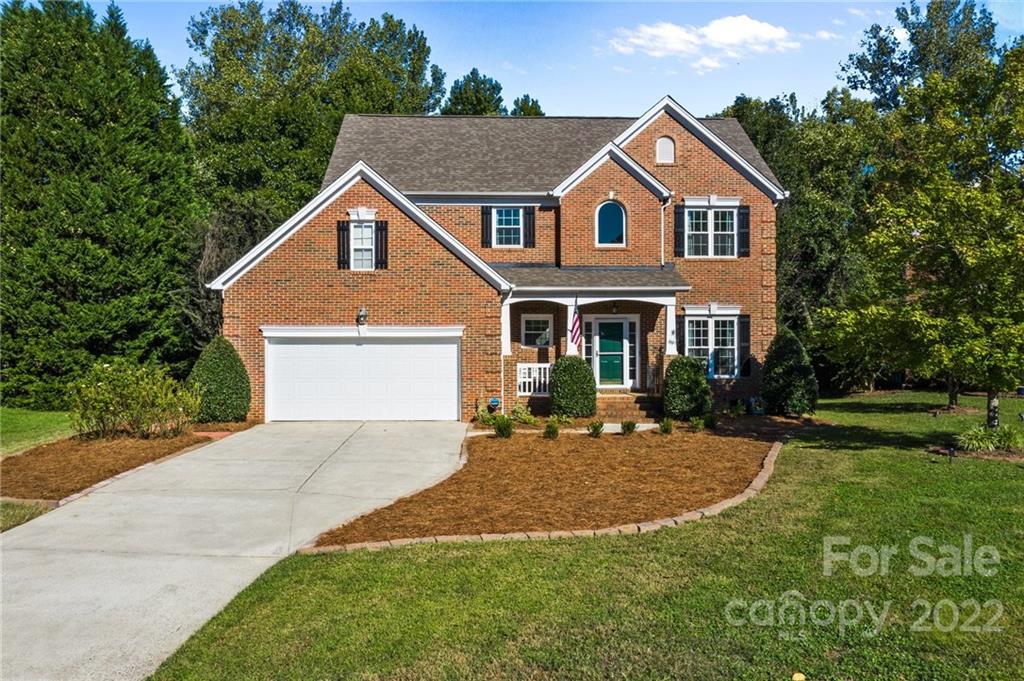 14008 Wolf Den Lane