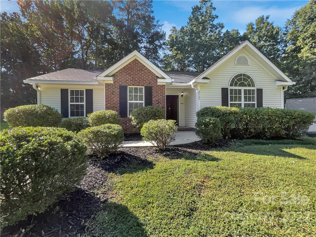 2525 Hemby Woods Drive