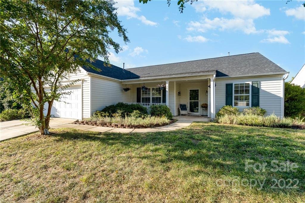 1008 Glen Hollow Drive
