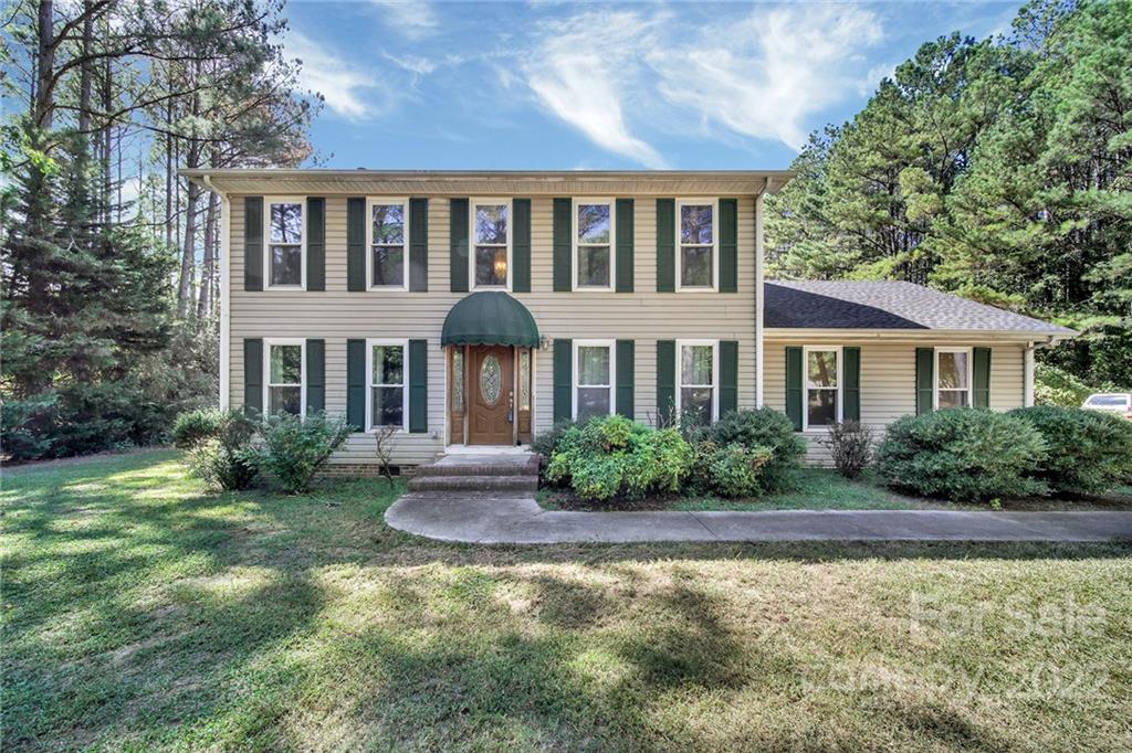 3030 Farrier Lane