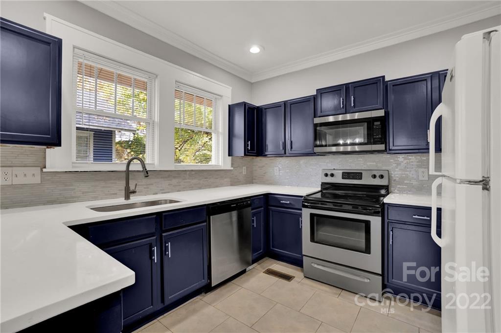 1403 Herrin Avenue