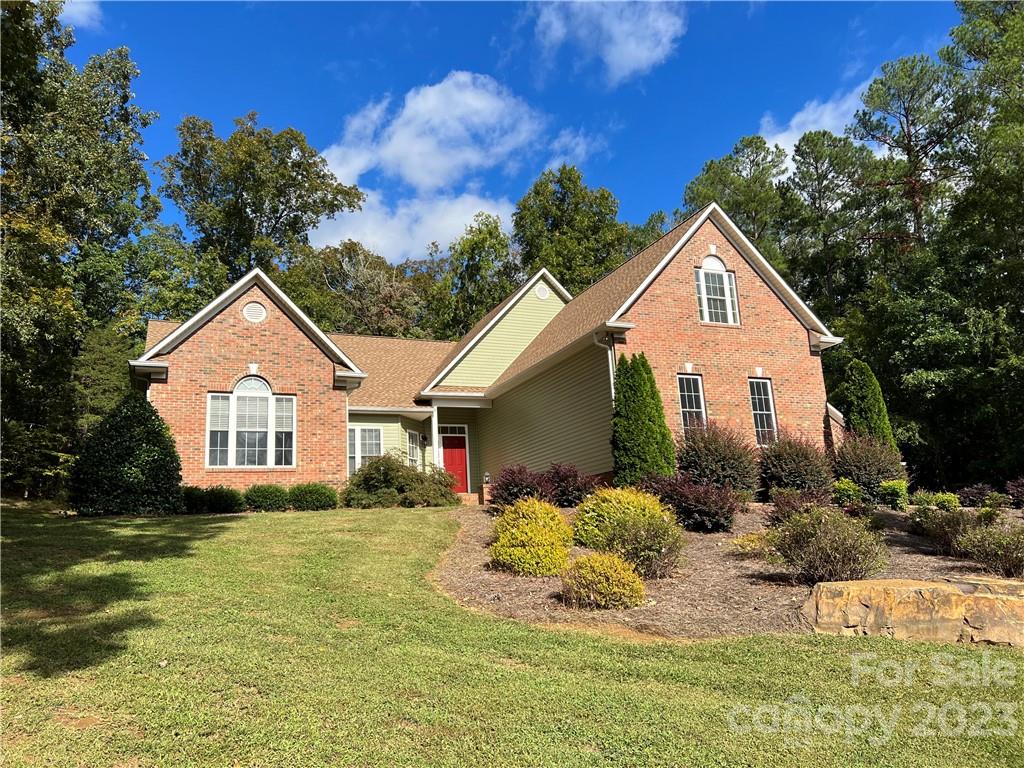 2928 Noritake Trail