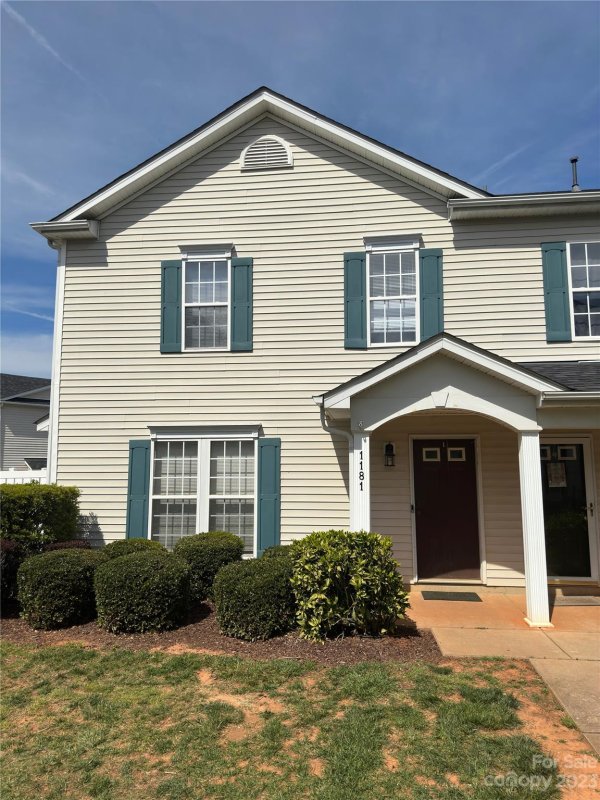 1181 Triece Lane