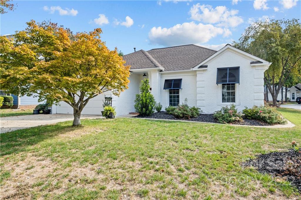 102 Claremont Way