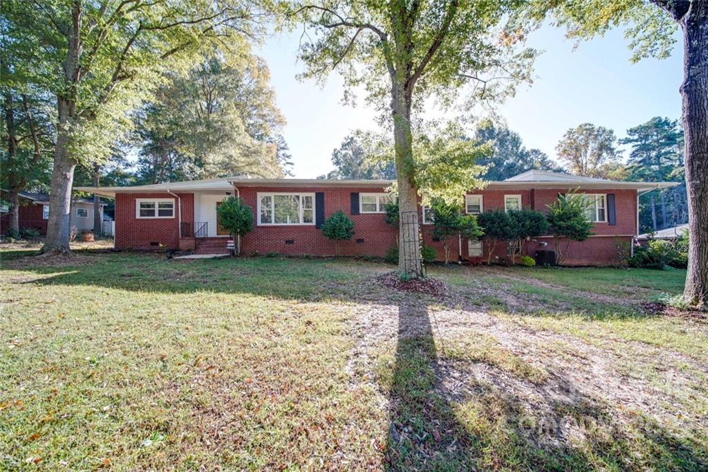 1830 Westbrook Circle
