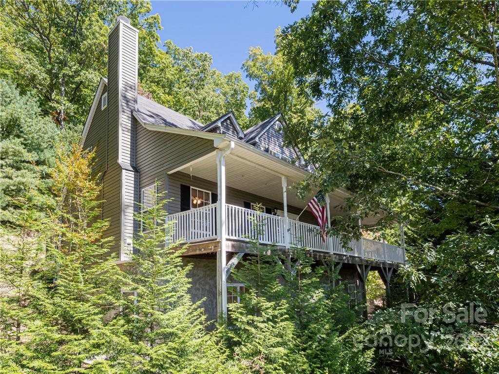 680 Meadow Creek Drive