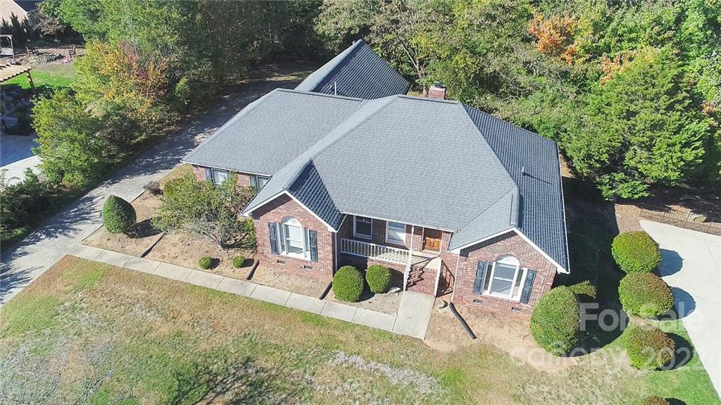 2824 Arrowwood Lane