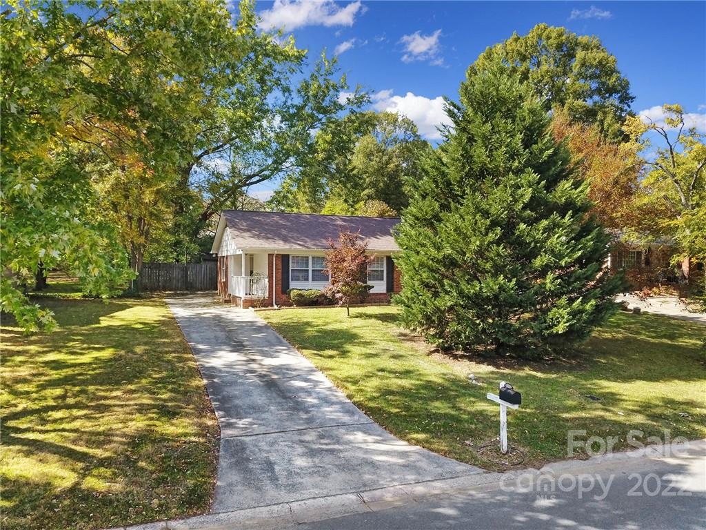 9824 Starwood Drive