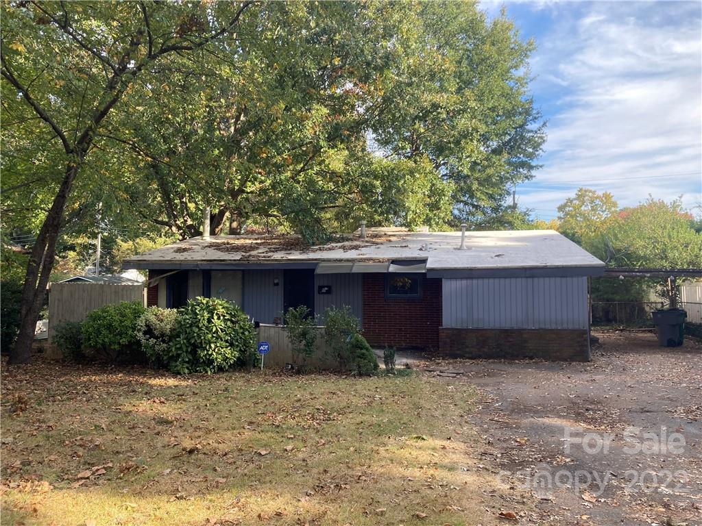 1501 Hartford Avenue