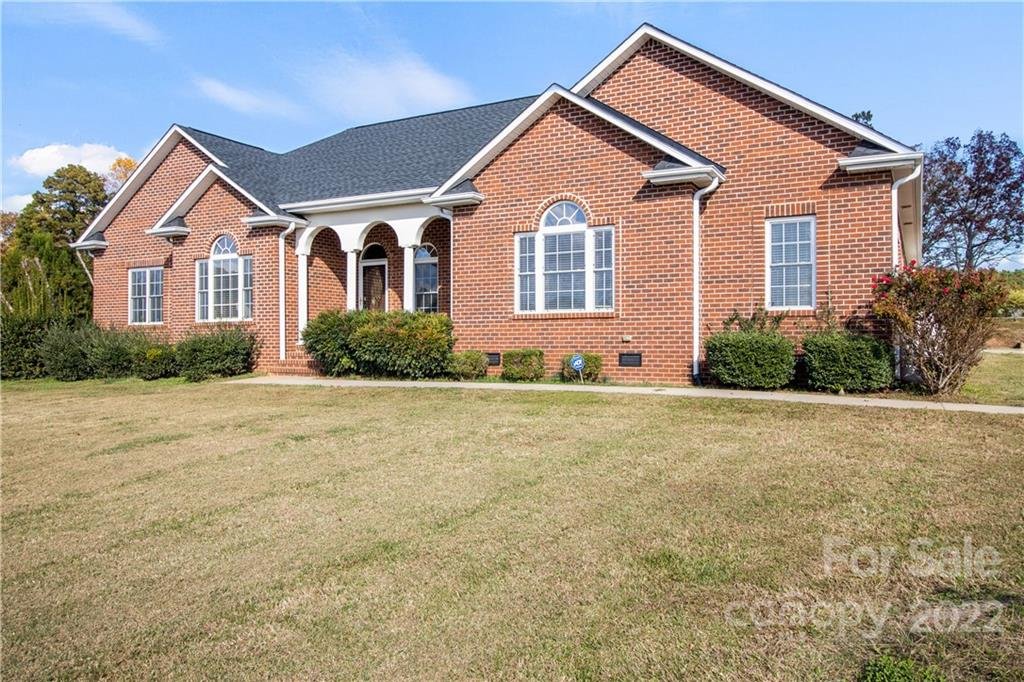 547 Luther Drive