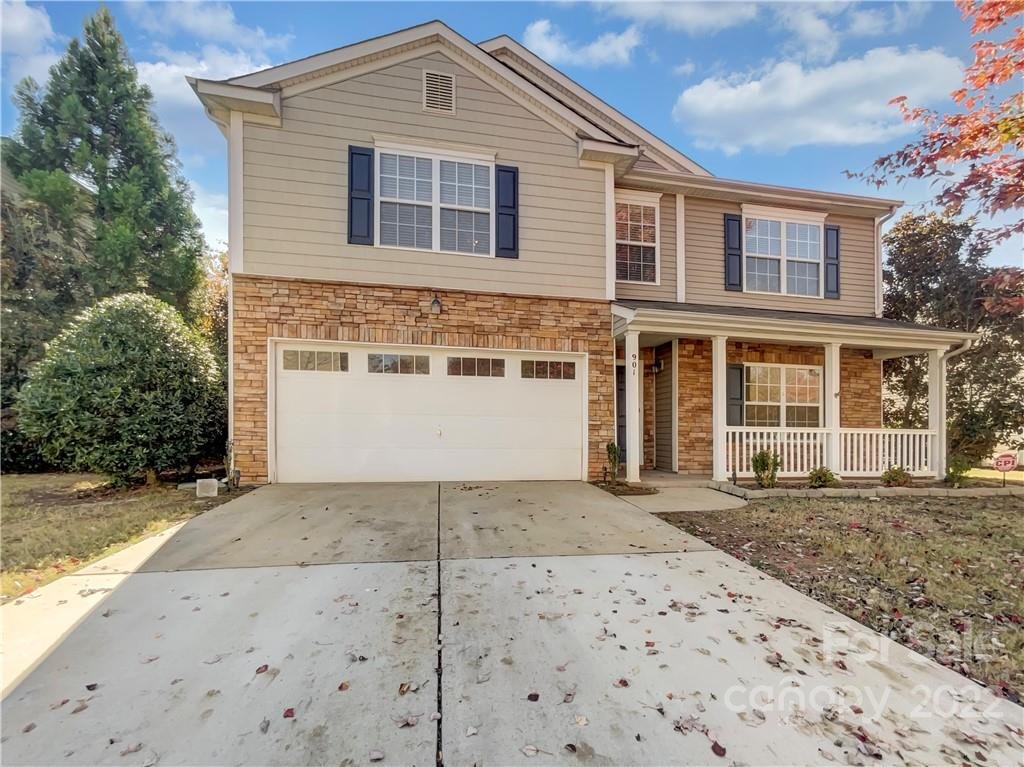 901 Willow Creek Drive
