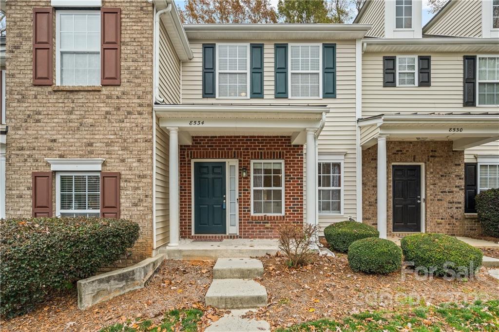 8534 Summerglen Circle
