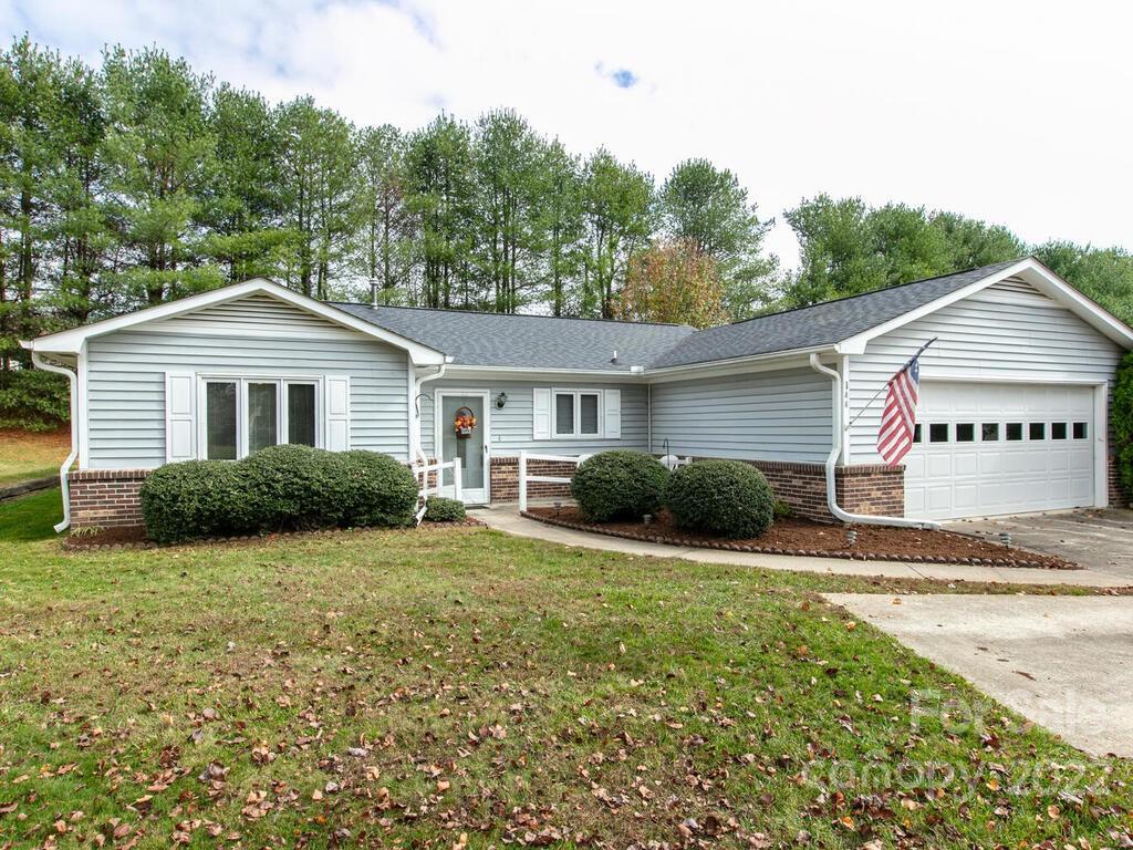 144 Derbyshire Drive