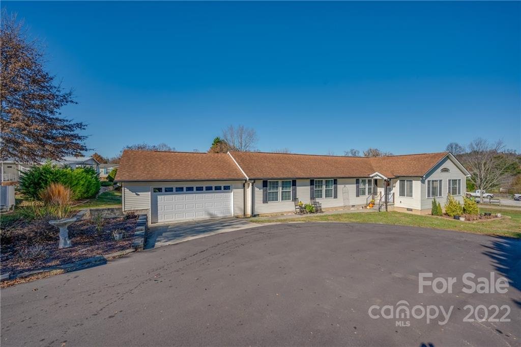 11 N Marjorie Lane