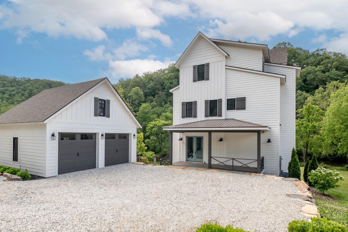156 Grayling Drive 26