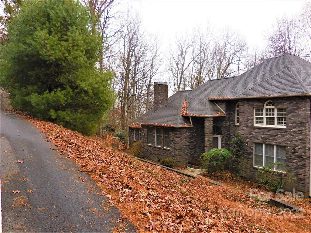 15 Pine Drive