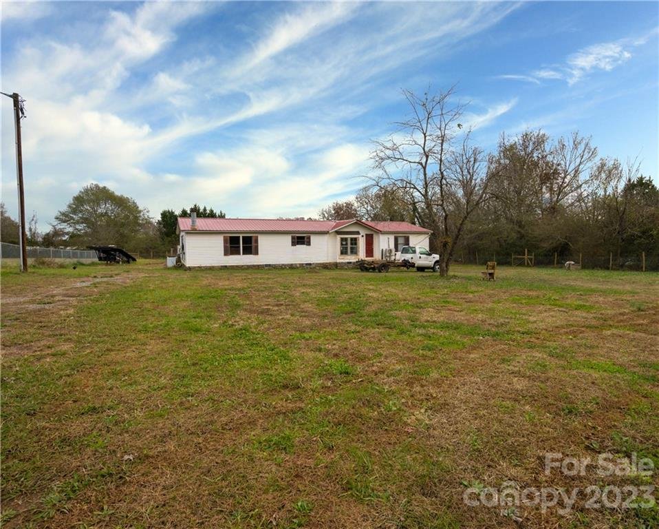 2596 Midnight Drive