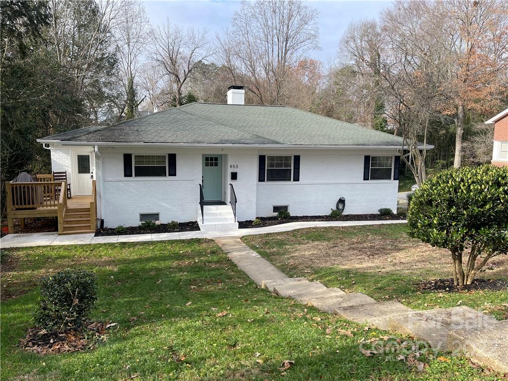 853 N Center Street