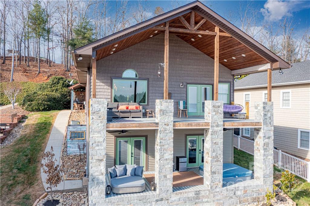 845 Lake Club Drive