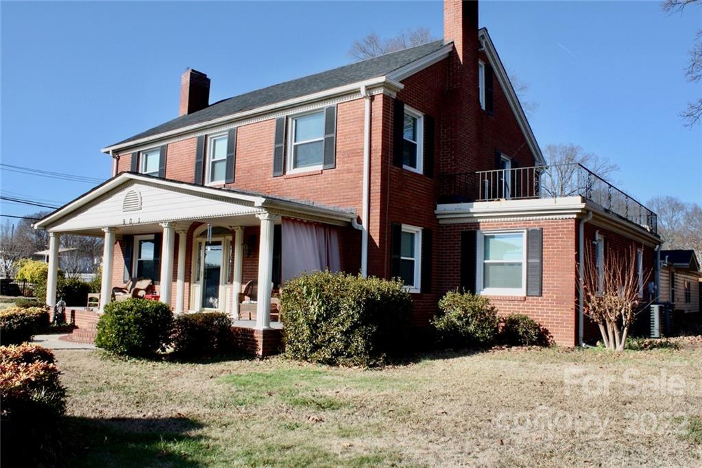 901 Central Drive