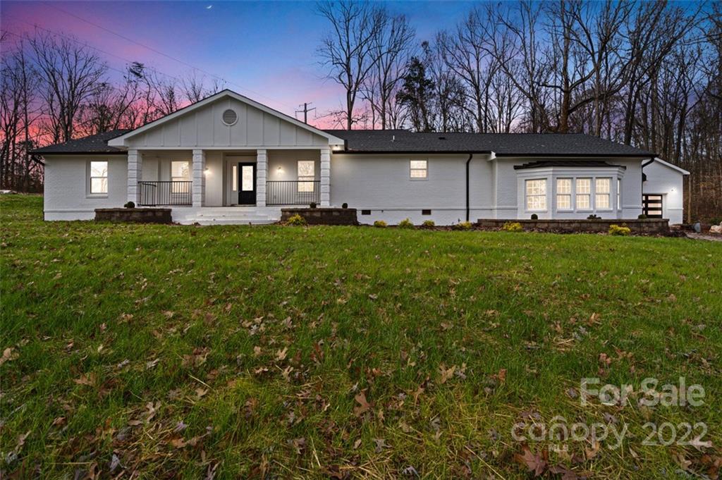 8817 Dogwood Drive