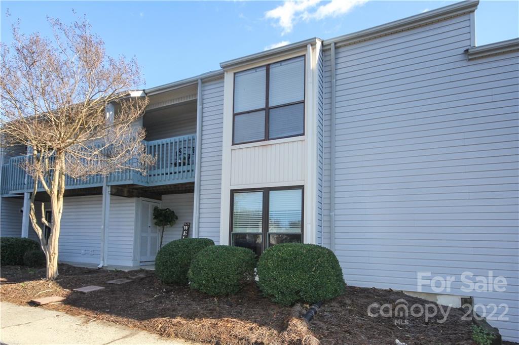 11187 Harrowfield Road