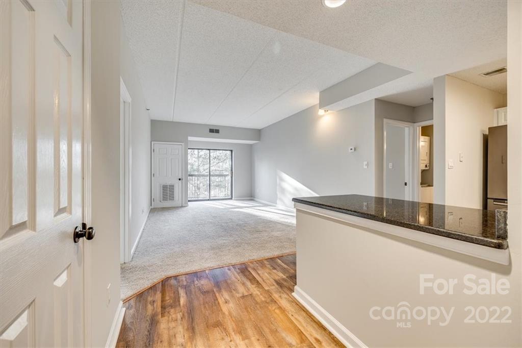 211 Heritage Boulevard 604