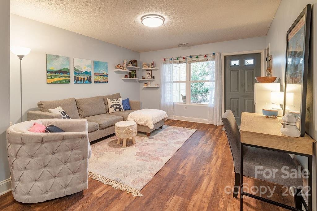 12 Krista Circle D