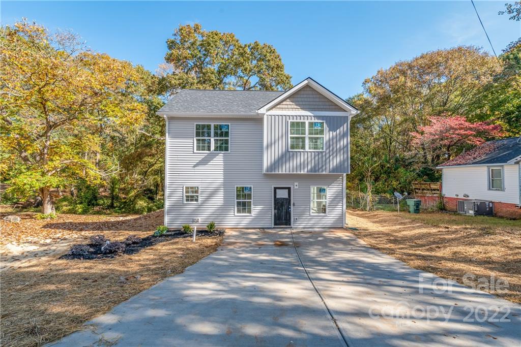 1034 East Drive