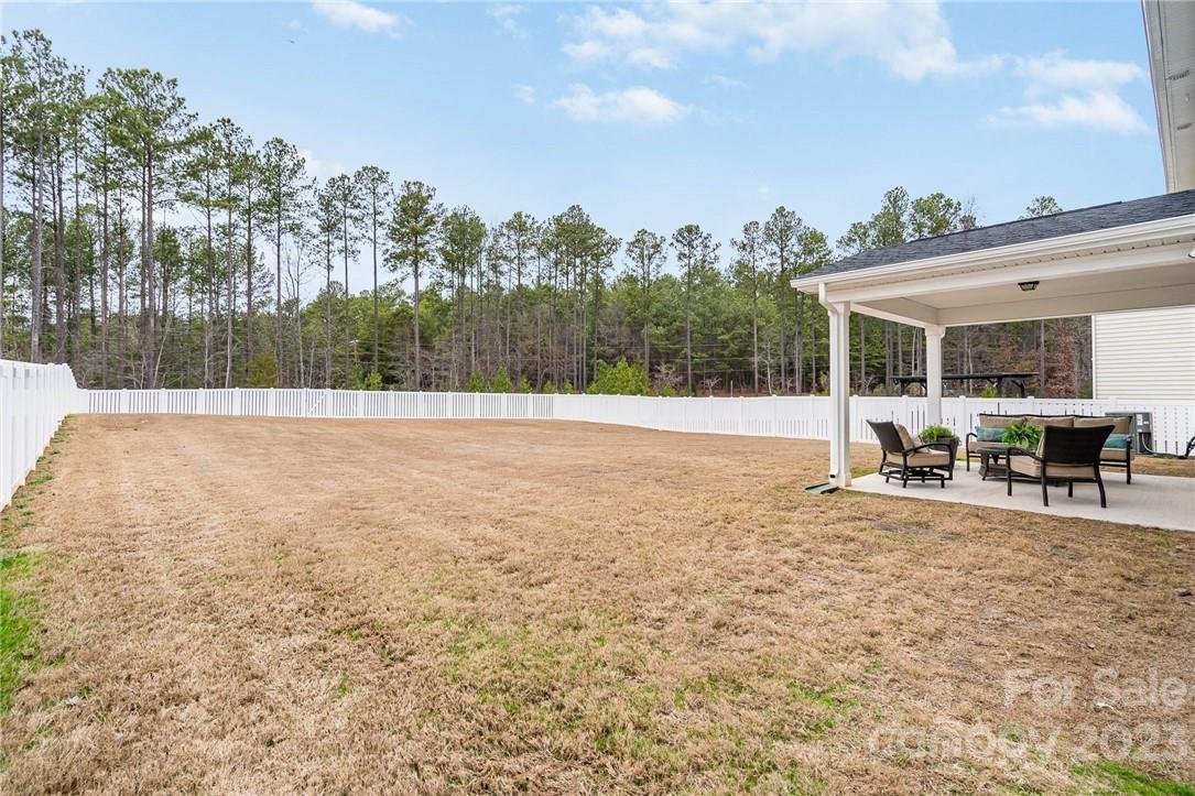15109 Red Canoe Way