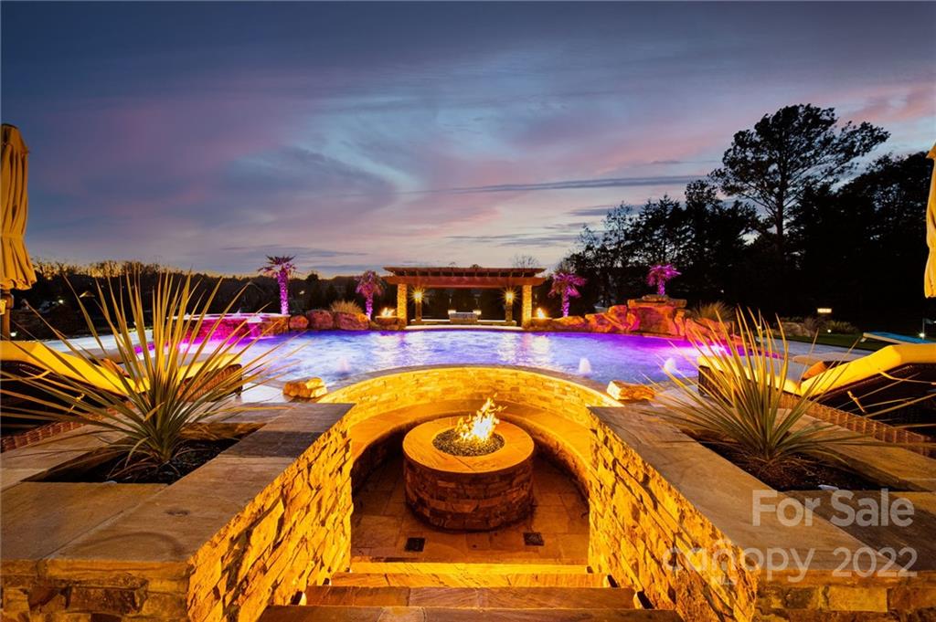 7988 Dell Drive