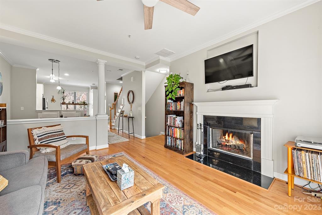 2504 Cranbrook Lane