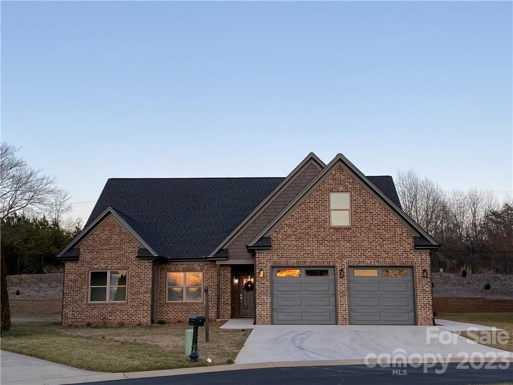 4290 Holly Circle