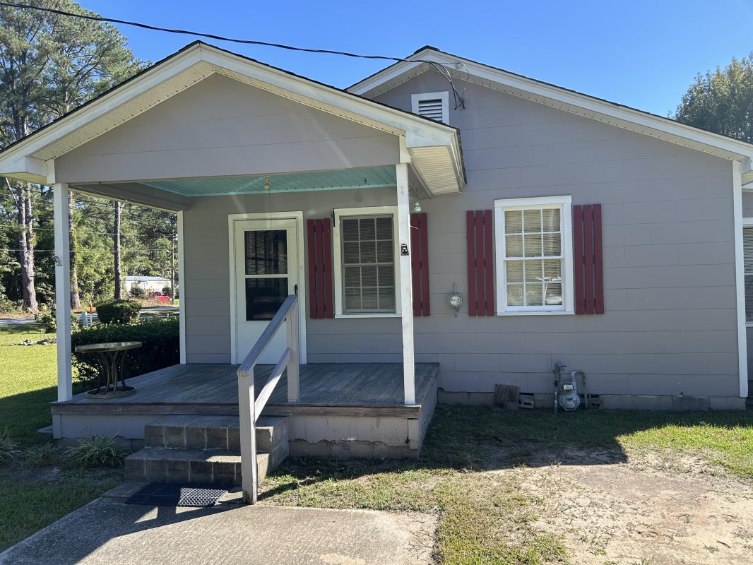 302 Hayden Street