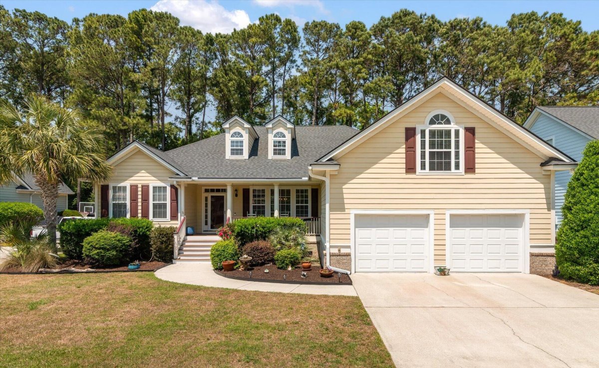 3525 Flowering Oak Way