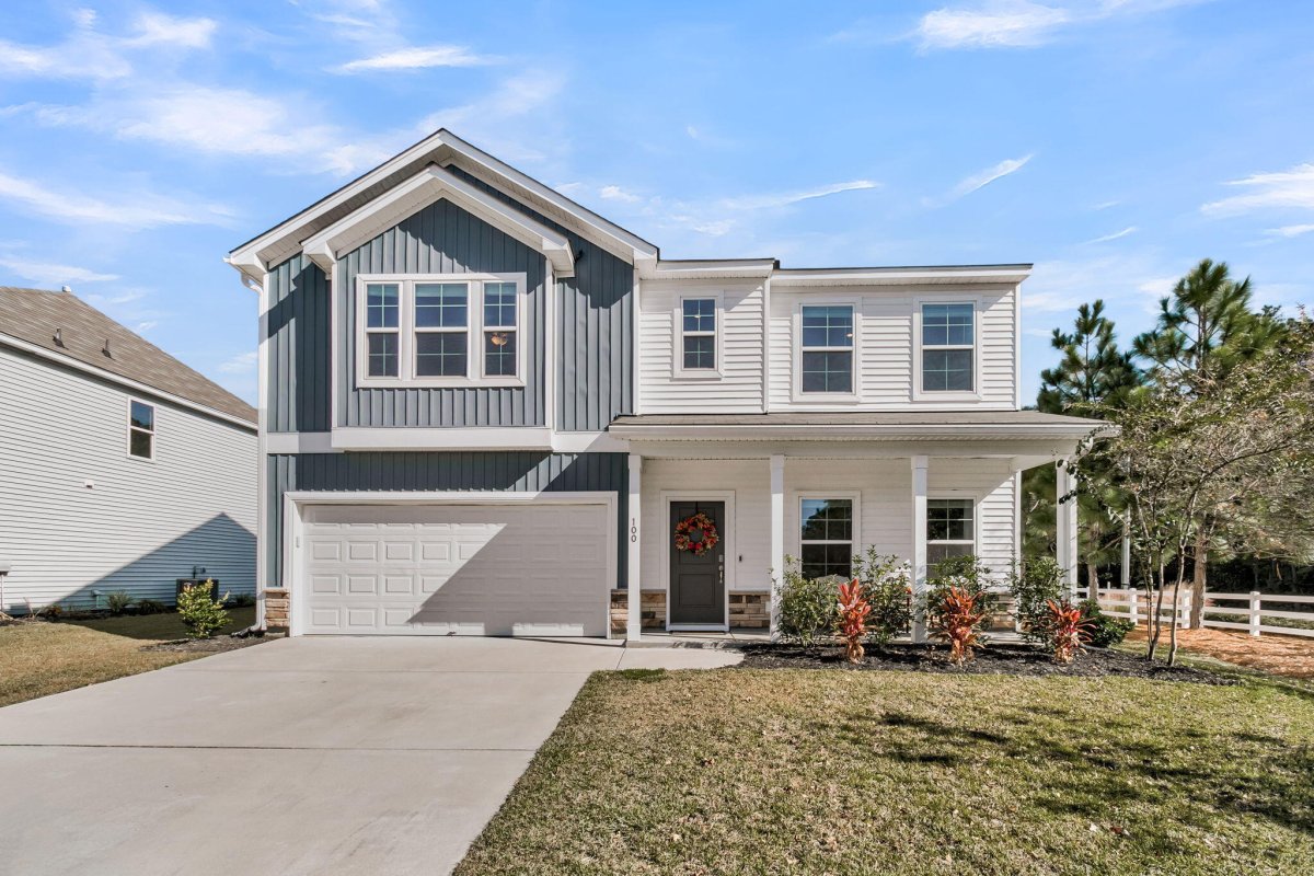 100 Clydesdale Circle