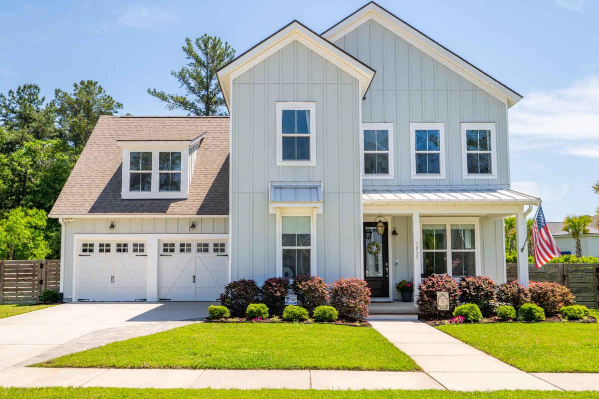 1055 Harriman Lane