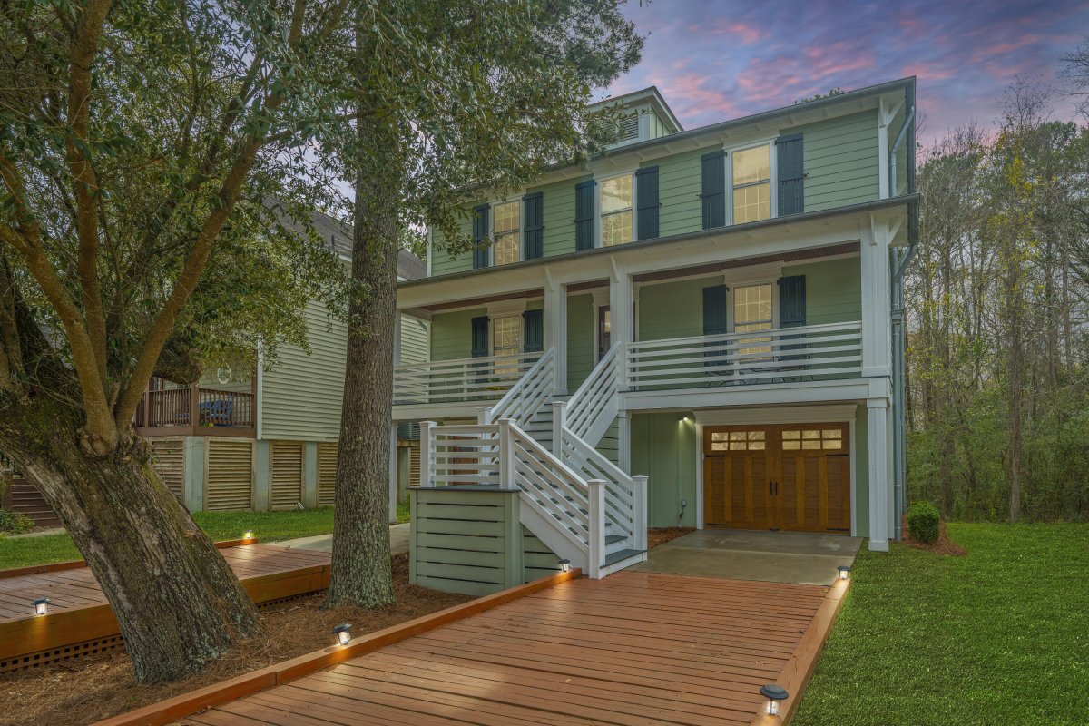 1913 Chestnut Oak Lane