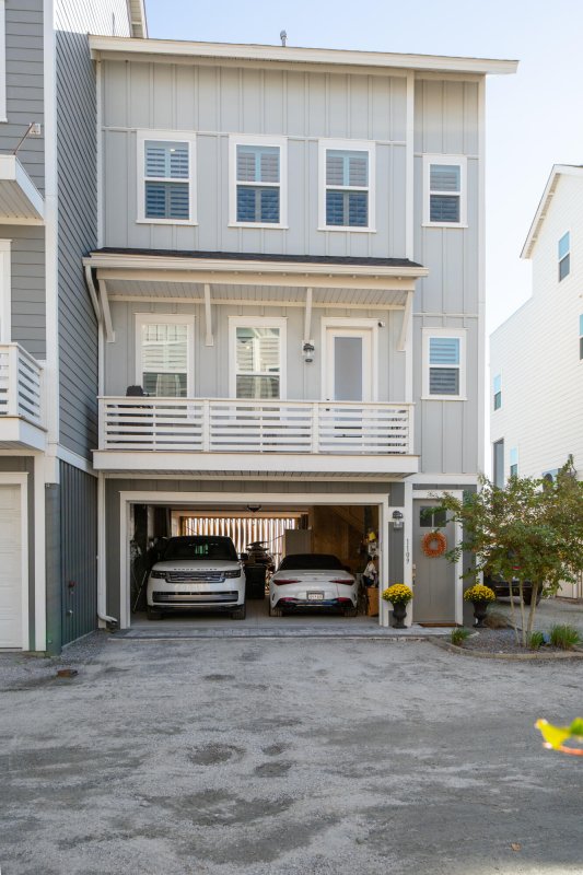 1109 Studdingsail Lane