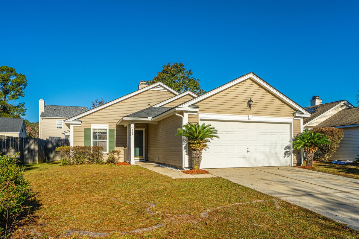 120 Two Pond Loop