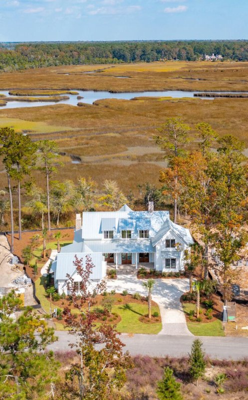 116 Peninsula Drive