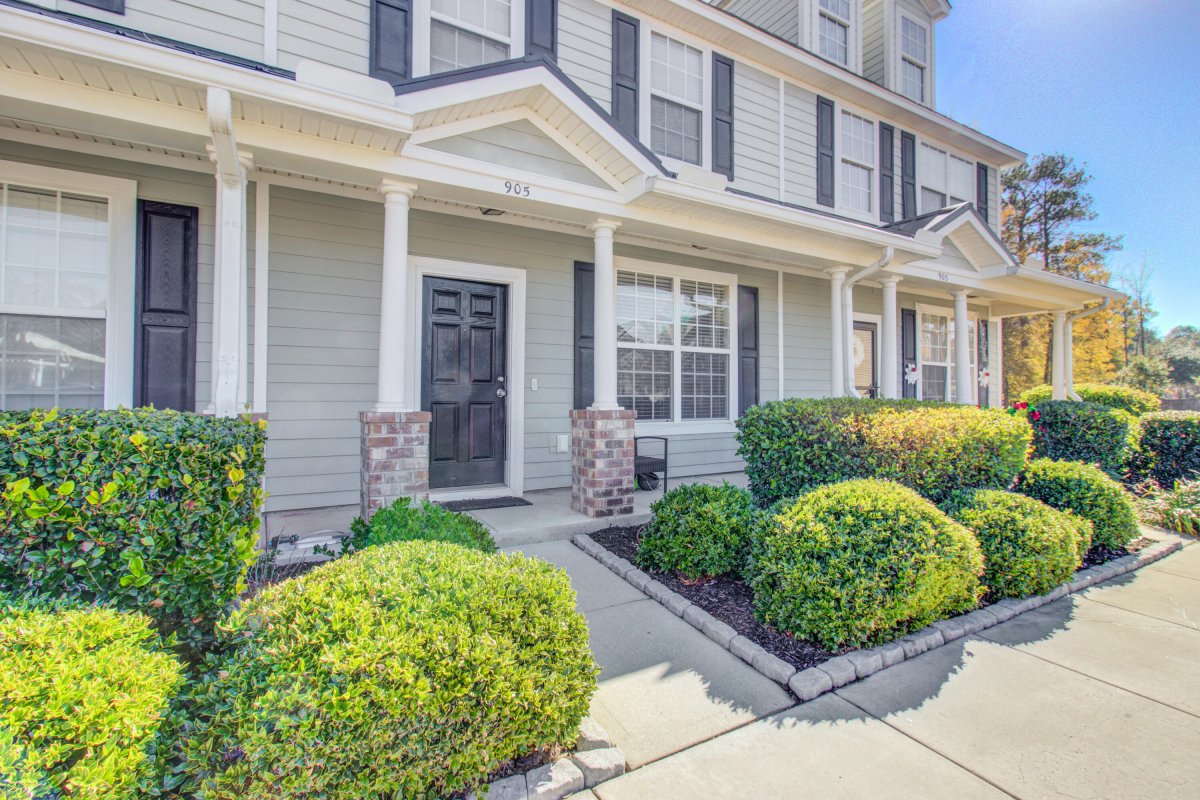 905 Hemingway Circle