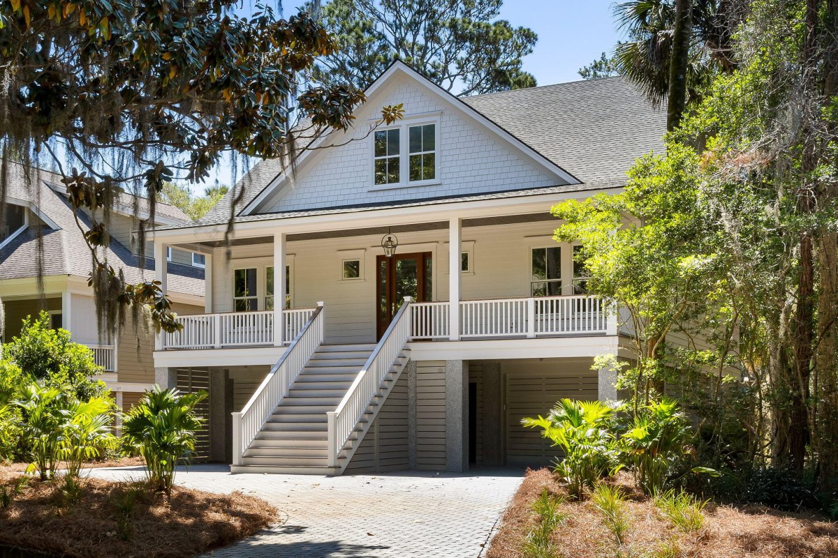 1017 Crooked Oak Lane