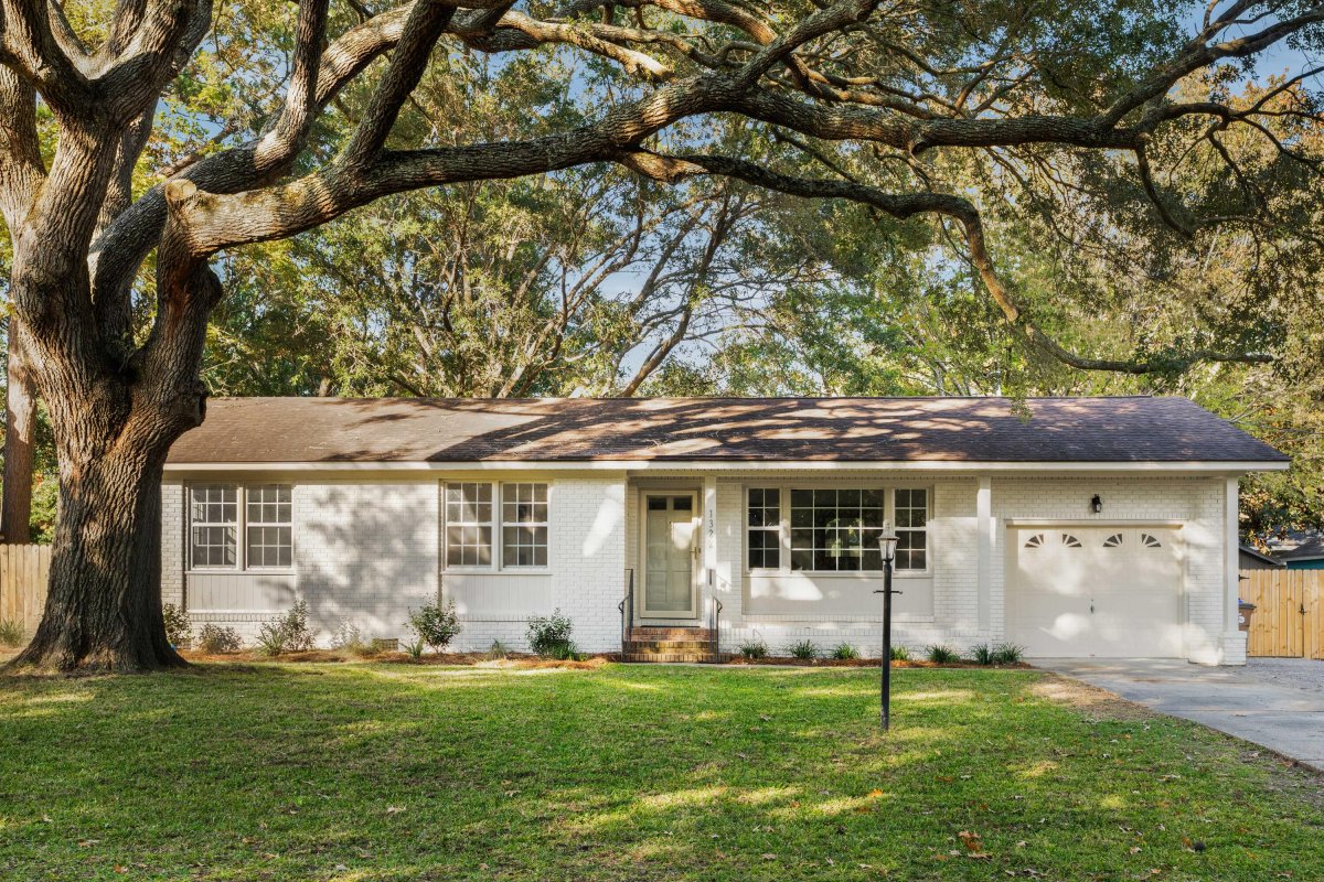 1322 Hampshire Road